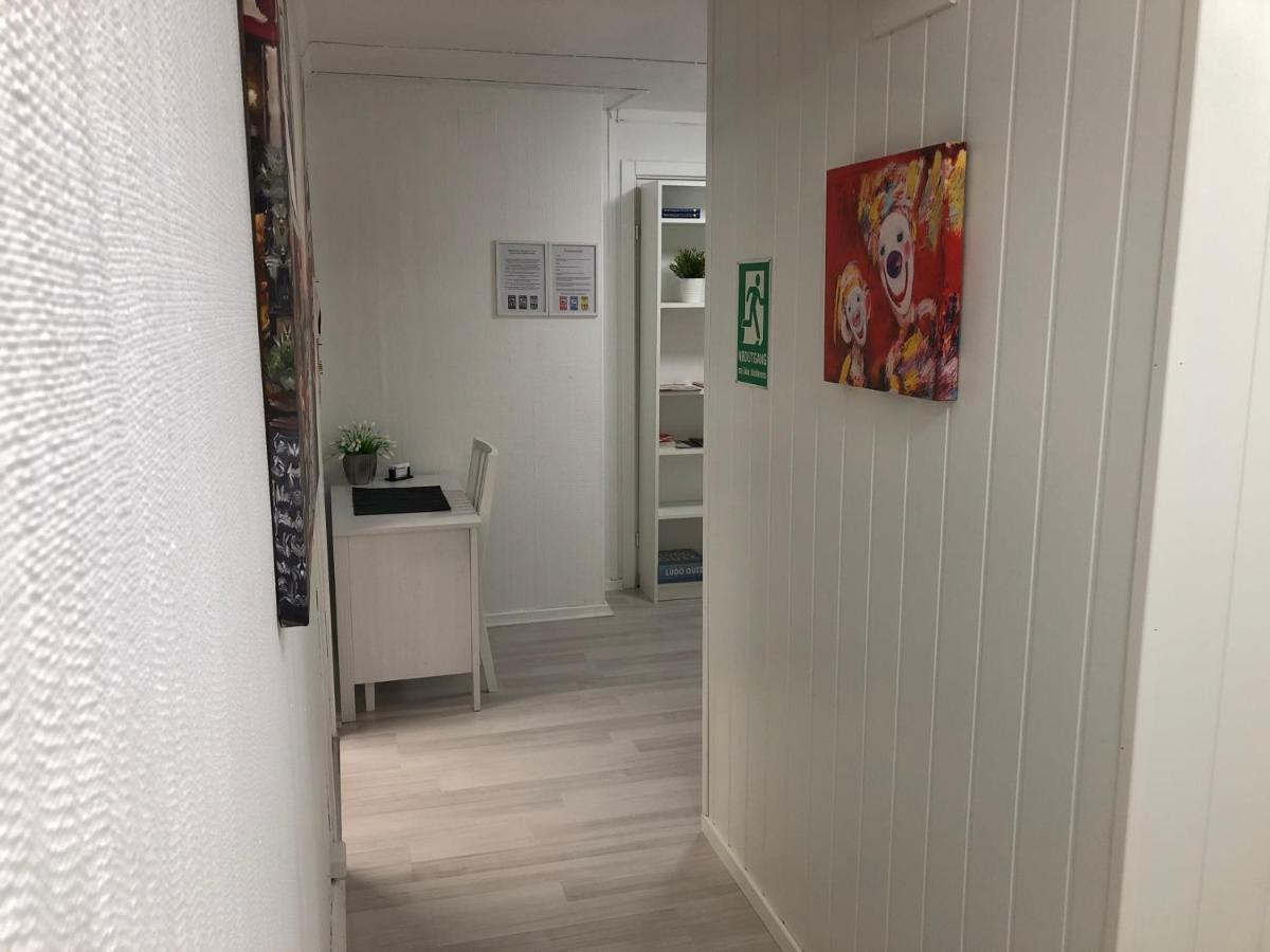 Vinstra Hostel ภายนอก รูปภาพ